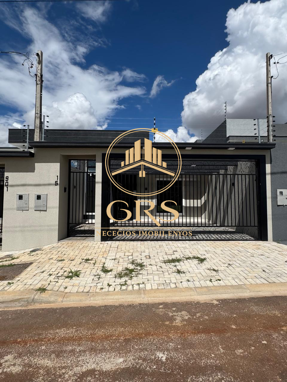 Casa 1 suite 2 quartos 2 vagas garagem